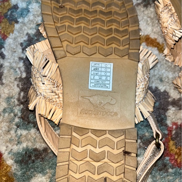 Womens Rocket dog boho fringe tan sandals good condition size 6 - Picture 6 of 6
